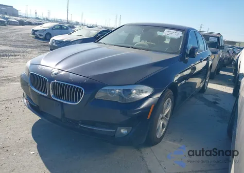 2013 BMW 528I из США, поврежденный, VIN WBAXG5C54DD228853